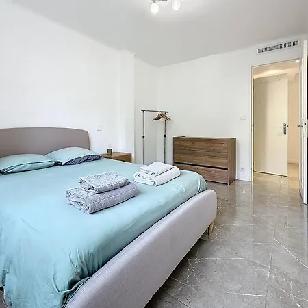 Intuition - 3 Pieces - 10min Croisette *