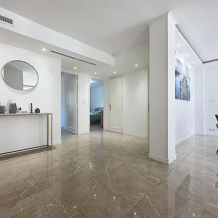 Intuition - 3 Pieces - 10min Croisette Lejlighed *